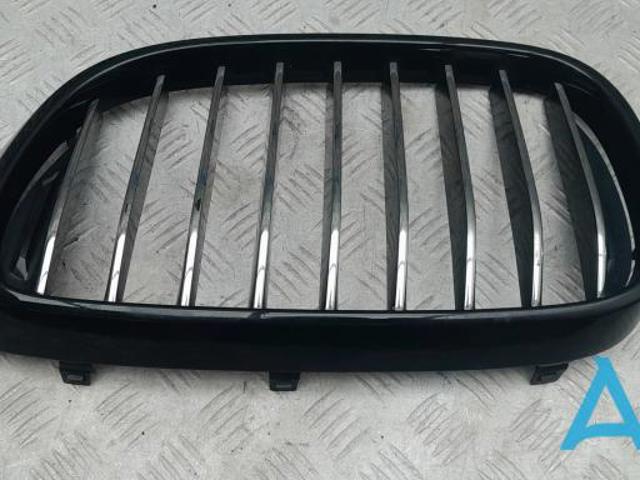 Решетка радиатора 51138065539 BMW