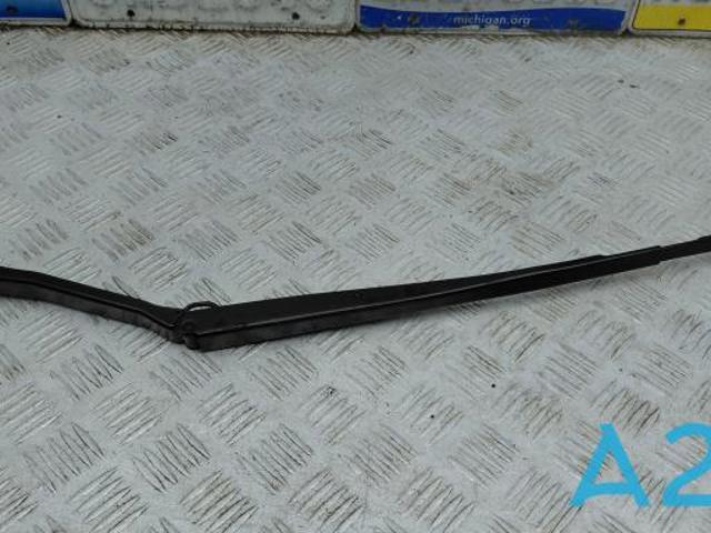 51138492677 BMW Поводок стеклоочистителя купить в Черновцы