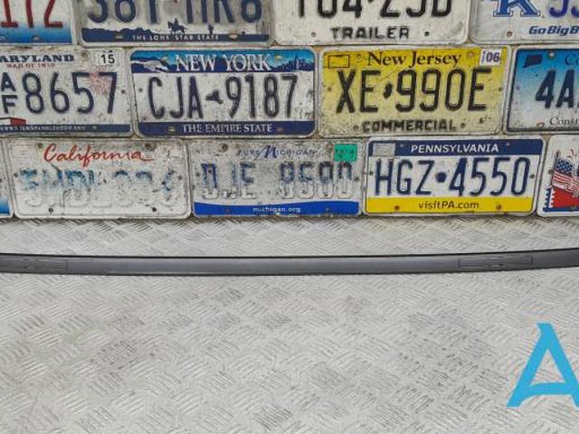 Накладка крыши правая 51139464788 BMW