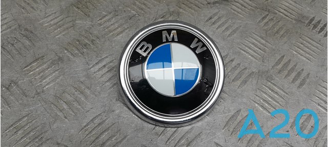 Эмблема на крышку багажника 51147294465 BMW