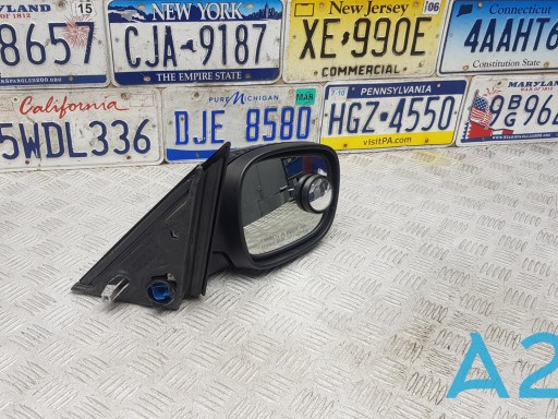 Правое боковое зеркало 51167264122 BMW