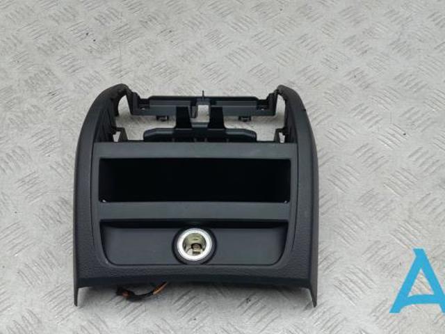 51169206781 BMW Накладка декоративная центральной консоли купить в Николаев