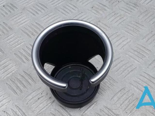Подстаканник подлокотника центральной консоли 51169283147 BMW