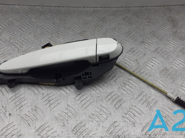Ручка передней двери наружная, левая 51212992985 BMW