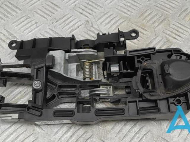 Держатель наружной ручки двери, правых дверей 51217187228 BMW