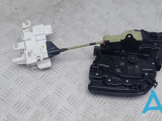 Внутренний дверной замок 51217281948 BMW