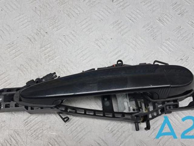 Ручка двери передней наружная правая 51217332566 BMW
