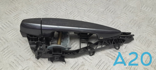 51217396308 BMW Ручка двери задней наружная правая купить в Кривой Рог