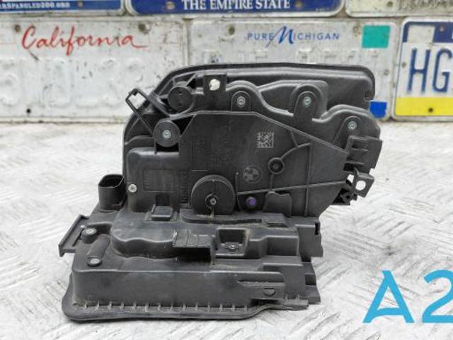 Замок передней пассажирской двери 51217477688 BMW