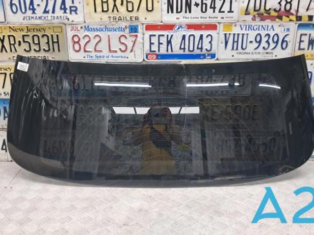 Стекло крышки багажника 51312990022 BMW