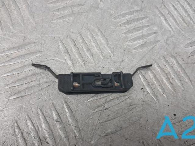 Пистон крепления молдинга лобового стекла 51317064098 BMW