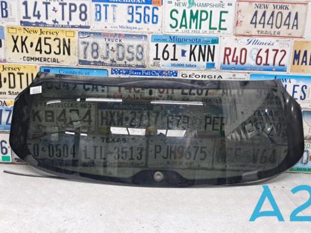 Стекло крышки багажника 51317409887 BMW