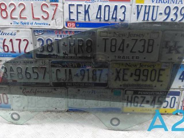 Стекло водительской двери 51337275395 BMW