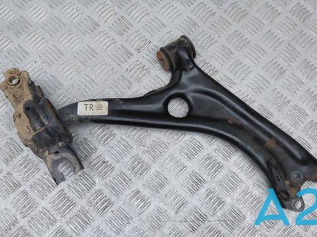 Рычаг передней подвески нижний, правый 51350TXMA00 HONDA