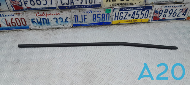 51357258294 BMW Молдинг опускного стекла двери задней правой купить в Черновцы