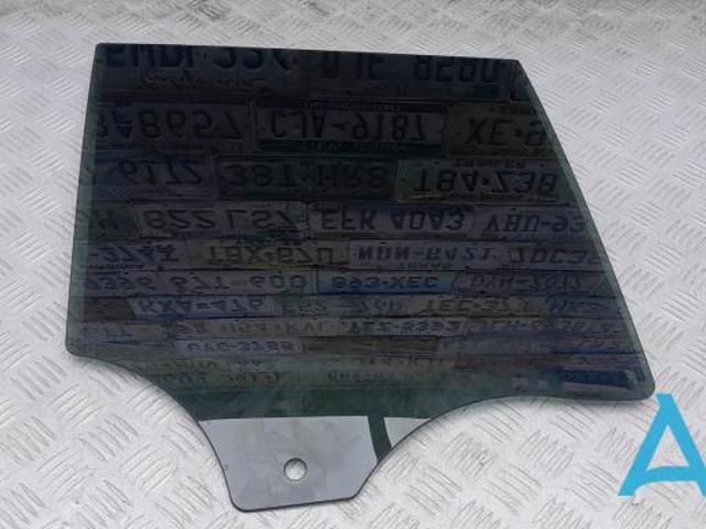 51357416972 BMW Стекло двери задней правой купить в Киев