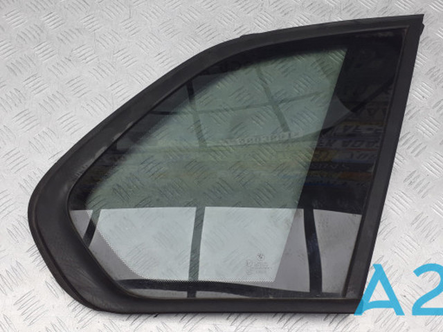 51377207874 BMW Стекло кузова (багажного отсека) правое купить в Украина