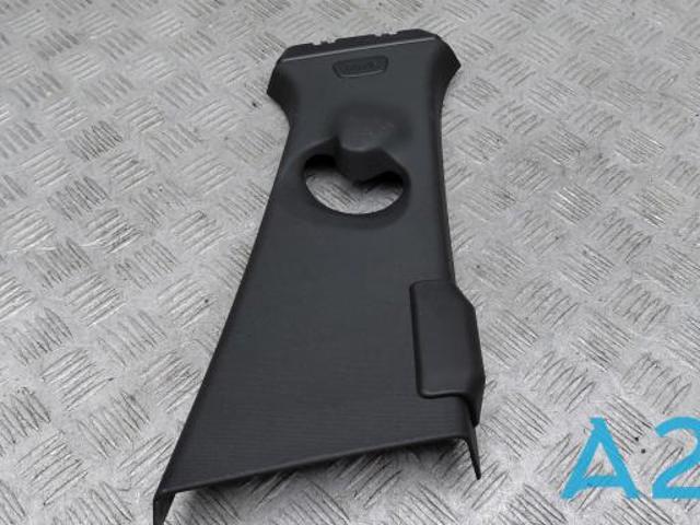 Обшивка стойки кузова внутренняя, средняя правая 51435A05182 BMW