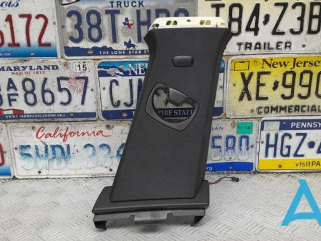 Обшивка стойки кузова внутренняя, средняя правая 51438059312 BMW