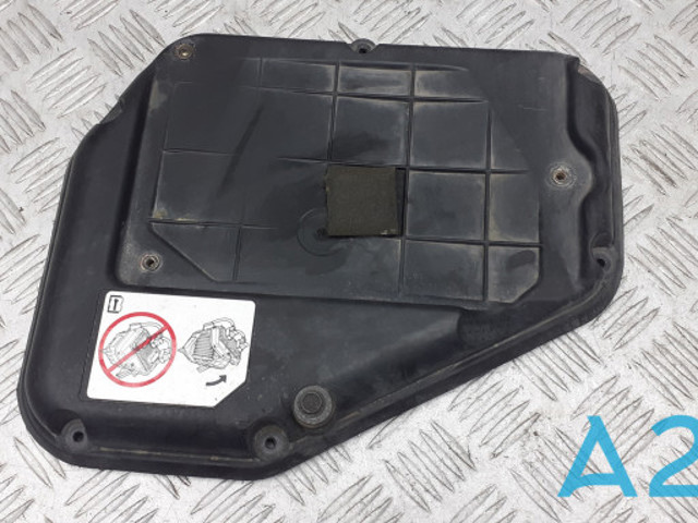  Корпус воздушного фильтра 5145595AA CHRYSLER