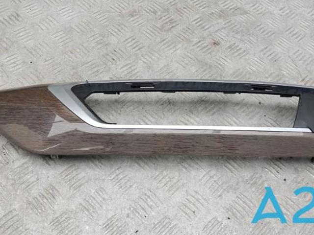 51456820690 BMW Молдинг (накладка) приборной панели "торпедо" центральный купить в Черкассы