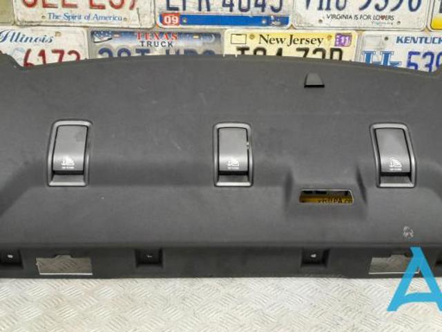 Полка багажника 51468073797 BMW