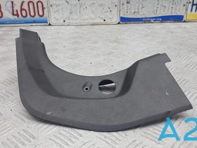 Обшивка стойки кузова внутренняя, передняя правая 51477420949 BMW