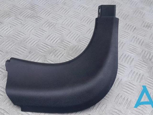 Обшивка стойки кузова внутренняя, передняя правая 51477420950 BMW