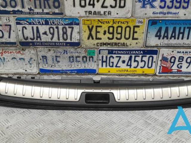Накладка перегородки 51479135295 BMW