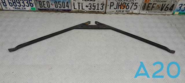 Распорка передних стоек 51617378711 BMW