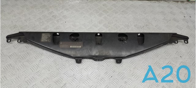 Рамка радиатора верхняя 51647199417 BMW