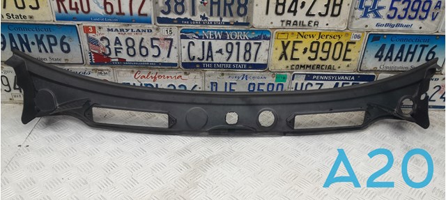 Решетка дворников 51712990023 BMW