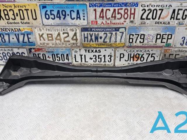 Заглушка жабо боковая 51717350593 BMW