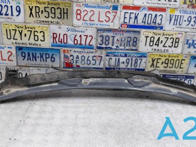 Водосток лобового стекла, жабо 51717399015 BMW