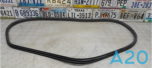 51727440034 BMW Уплотнитель двери задней (на двери) купить в Ужгород