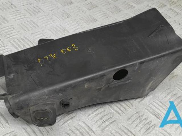 Воздуховод тормозного диска, правый 51747200798 BMW
