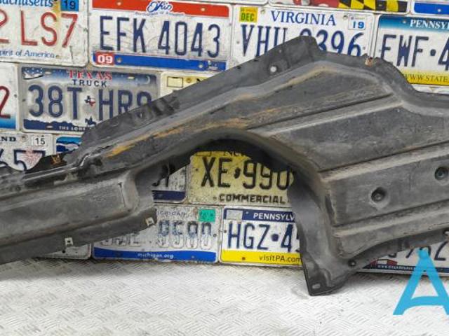 Молдинг стекла заднего 51757171390 BMW