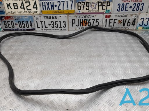 Прокладка двери багажника 51767292307 BMW