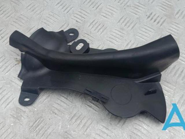Уплотнитель капота 51767349602 BMW