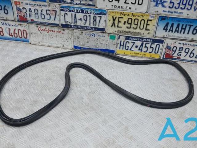 51769465400 BMW Уплотнитель крышки багажника купить в Николаев