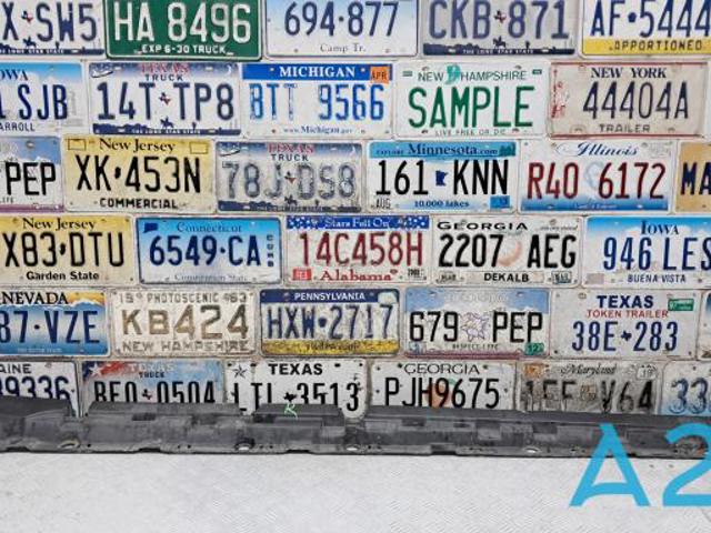 Опора порога (крепление) 51777294378 BMW