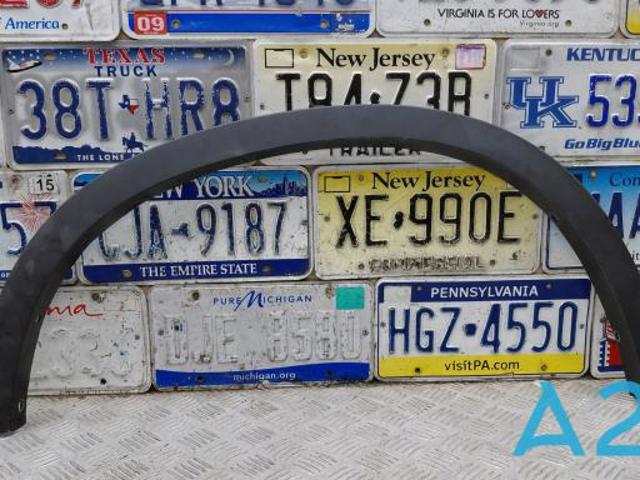 Расширитель задней арки колеса, правый 51777332340 BMW