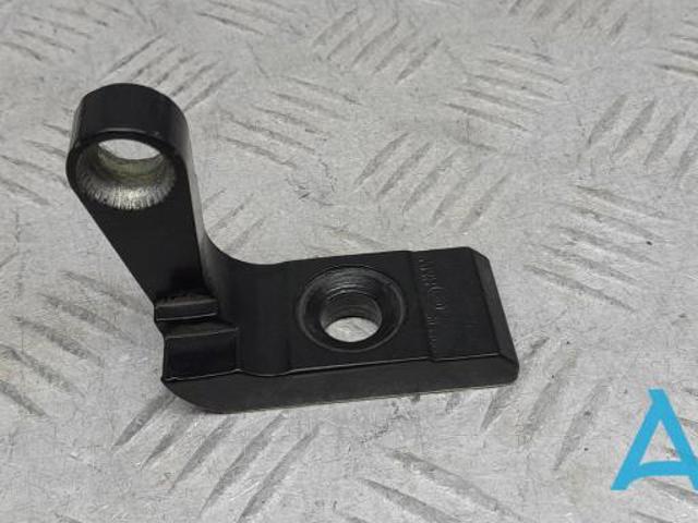 Петля водительской двери 51817266679 BMW