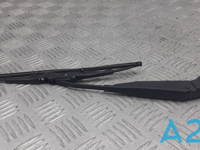 Поводок дворника заднего стекла 5183275AA CHRYSLER