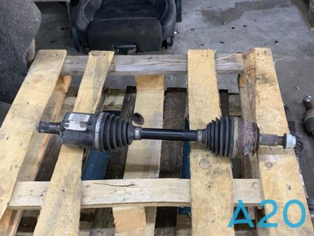 Полуось передняя, правая 52123760AC CHRYSLER
