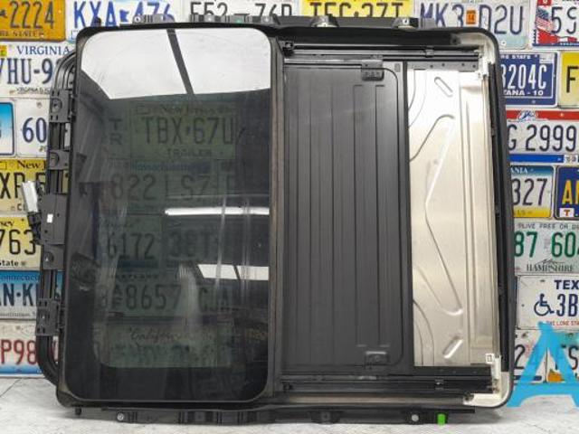 Панель люка 54107189245 BMW