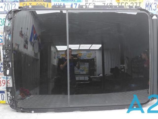 Панель люка 54107493141 BMW