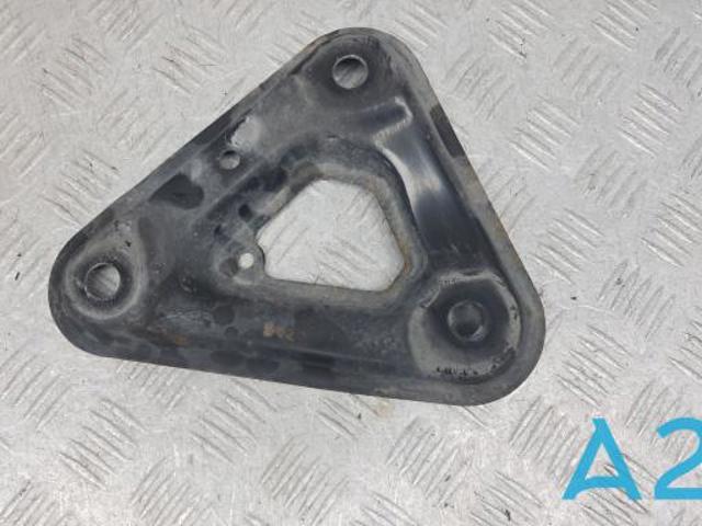 Кронштейн передней балки 544C46RA0B NISSAN