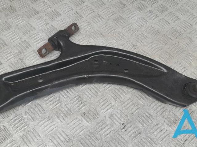 Рычаг передней подвески нижний, правый 545004CA0A NISSAN