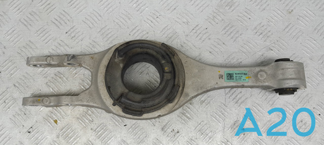 Балансир задний нижний, правый 55211GI100 HYUNDAI